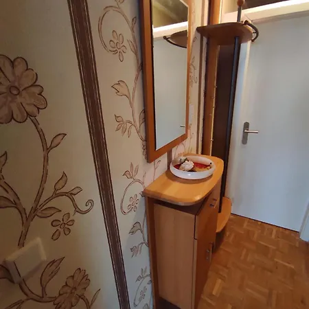 Gaestehaus Muensterland Fuer Geschaeftsreisende Und Monteure Im 2ten Obergeschoss Apartment
