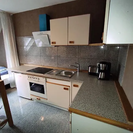 Apartment Gaestehaus Muensterland Fuer Geschaeftsreisende Und Monteure Im 2ten Obergeschoss Rhede (North Rhine-Westphalia)